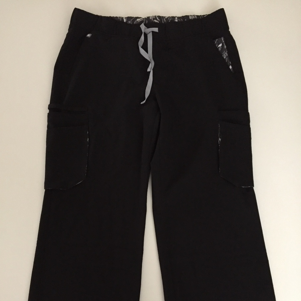 NWT FIGS TEMA Performance Wide Leg Scrubs Pants - Picture 8 of 8